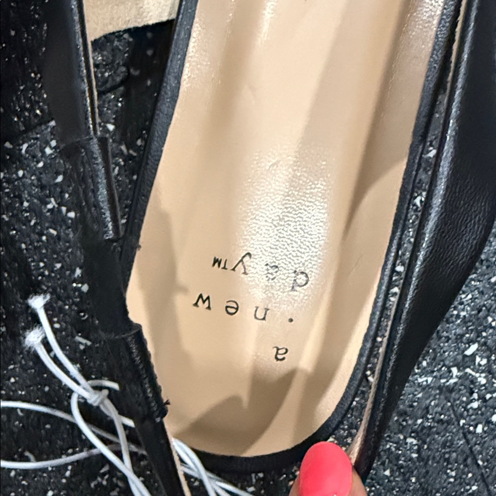 a.new day Jenny Women's Slingback Flats in black - Picture 6 of 9